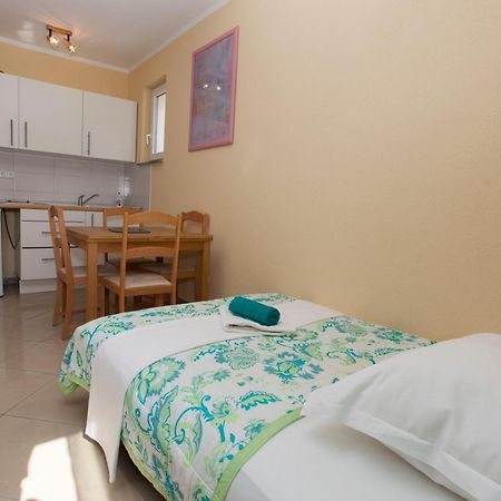 Apartments Damjanovic Makarská Pokoj fotografie