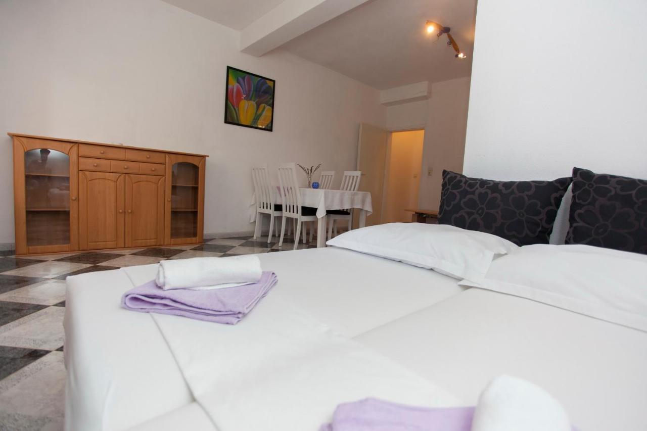 Apartments Damjanovic Makarská Pokoj fotografie