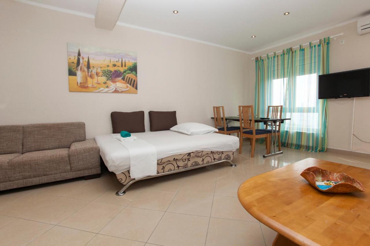 Apartments Damjanovic Makarská Pokoj fotografie